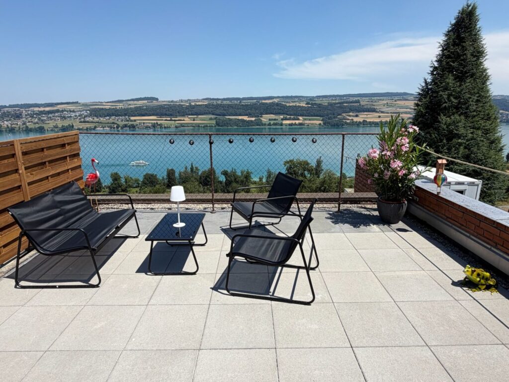 Seitensprungzimmer, Beinwil am See Spa, Sofa