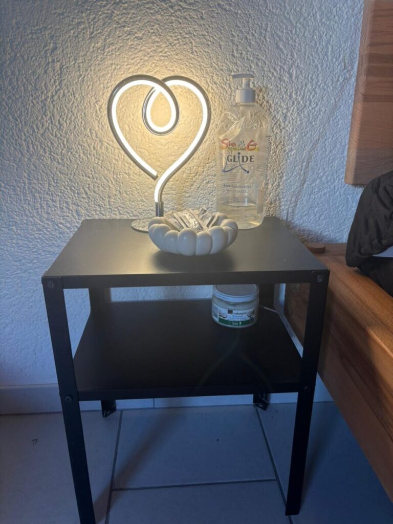 Seitensprungzimmer, Rupperswil, Herz Licht