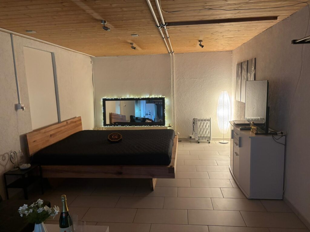 Seitensprungzimmer, Rupperswil, Raum 2