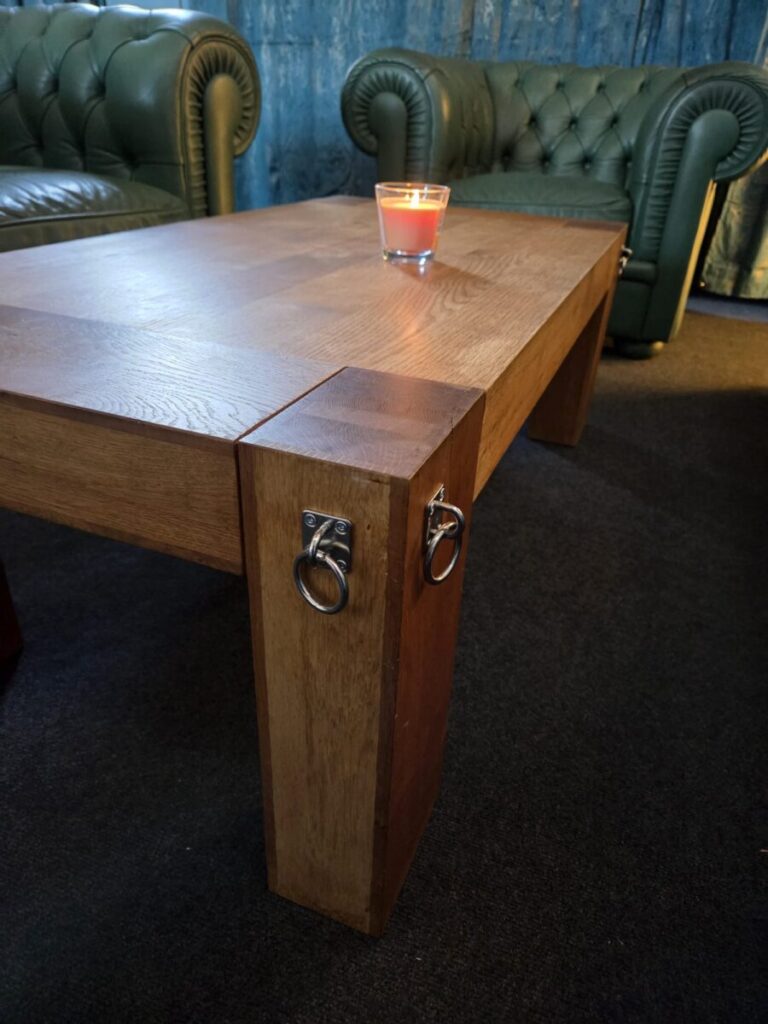 Herzogenbuchsee, Kinkylounge, Sofatisch