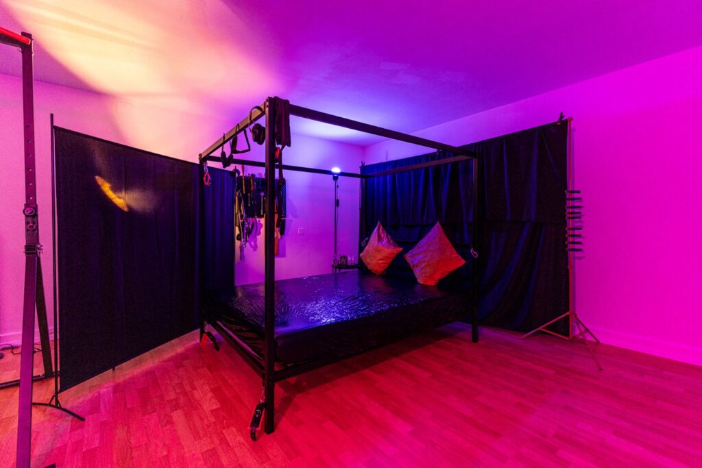 Seitensprungzimmer, Lenzburg Zentrum, Himmelbett 3