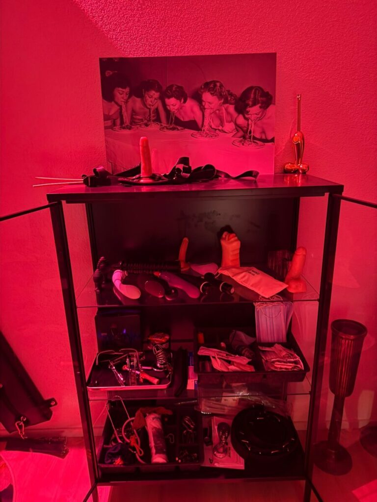 Seitensprungzimmer, Weiningen, SM-Zimmer, Spielsachen